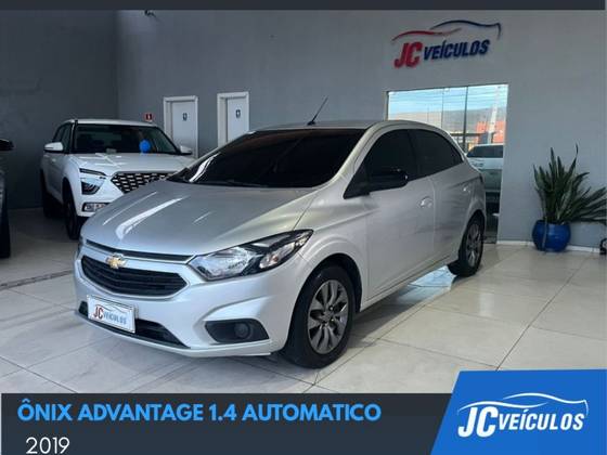 CHEVROLET ONIX 1.4 MPFI ADVANTAGE 8V FLEX 4P AUTOMÁTICO CHEVROLET ONIX 1.4 MPFI ADVANTAGE 8V FLEX 4P AUTOMÁTICO